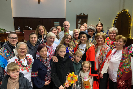 Community Caroling at the Welsh Chapel
